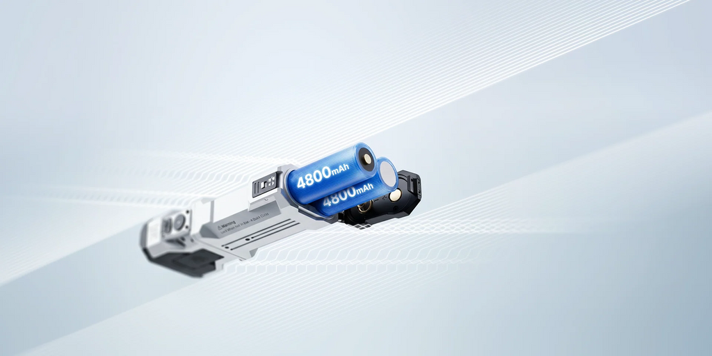 Linterna EDC recargable Wuben X1Pro de 12300 lúmenes con batería externa y clip.