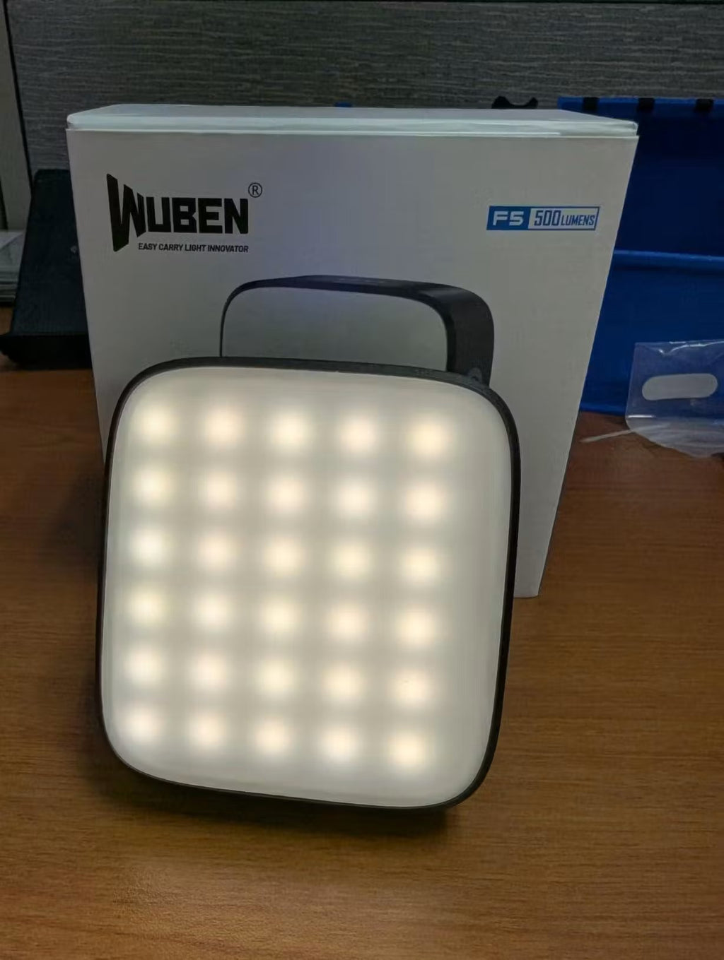 Batería externa recargable WUBEN F5 para camping y tiendas de campaña con luz LED