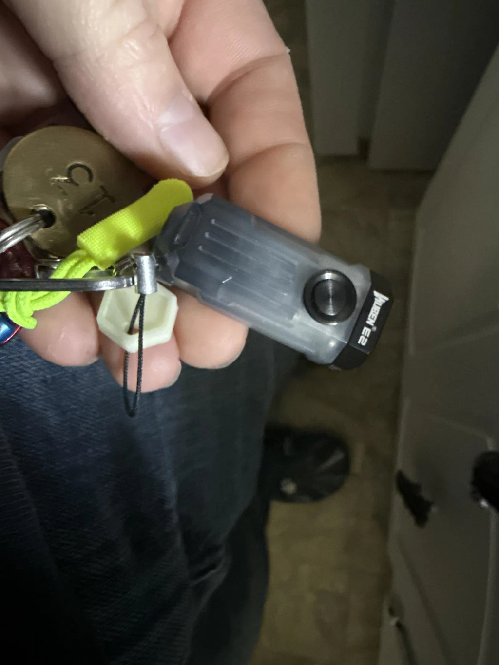 Linterna llavero compacta mini EDC Wuben E2 PULSE de 10,7 g