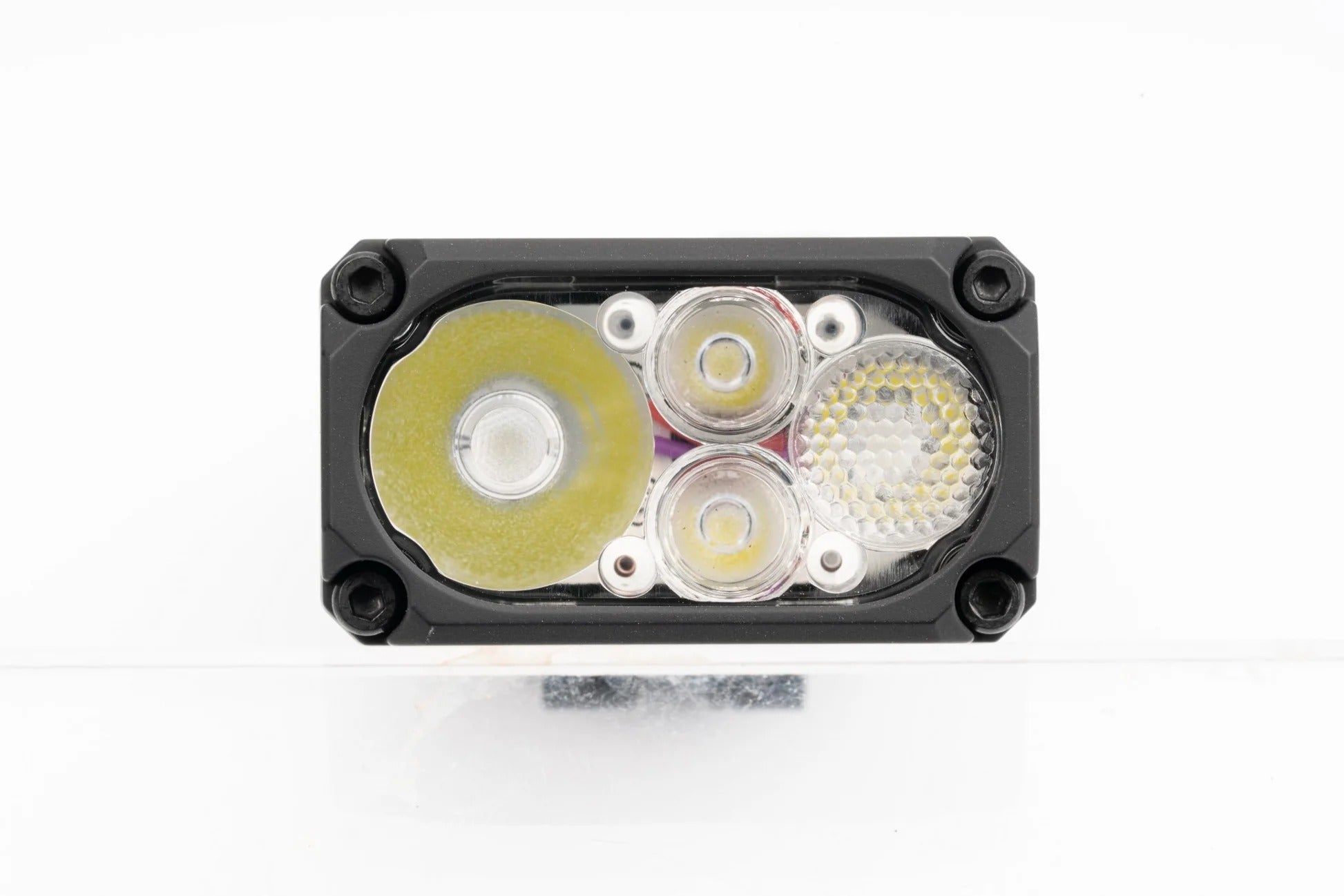 Linterna táctica EDC Wuben X4 compacta multifunción de 1500 lúmenes